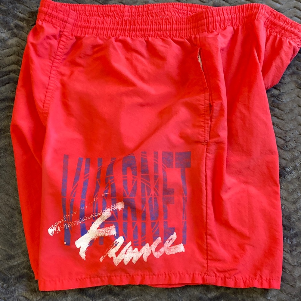 Vintage 90s Vuarnet France spell out logo pockets on both sides, size medium USA